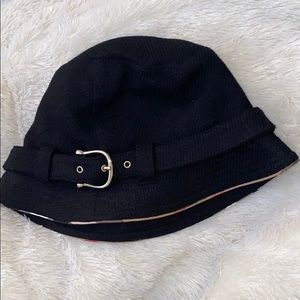 Burberry bucket hat